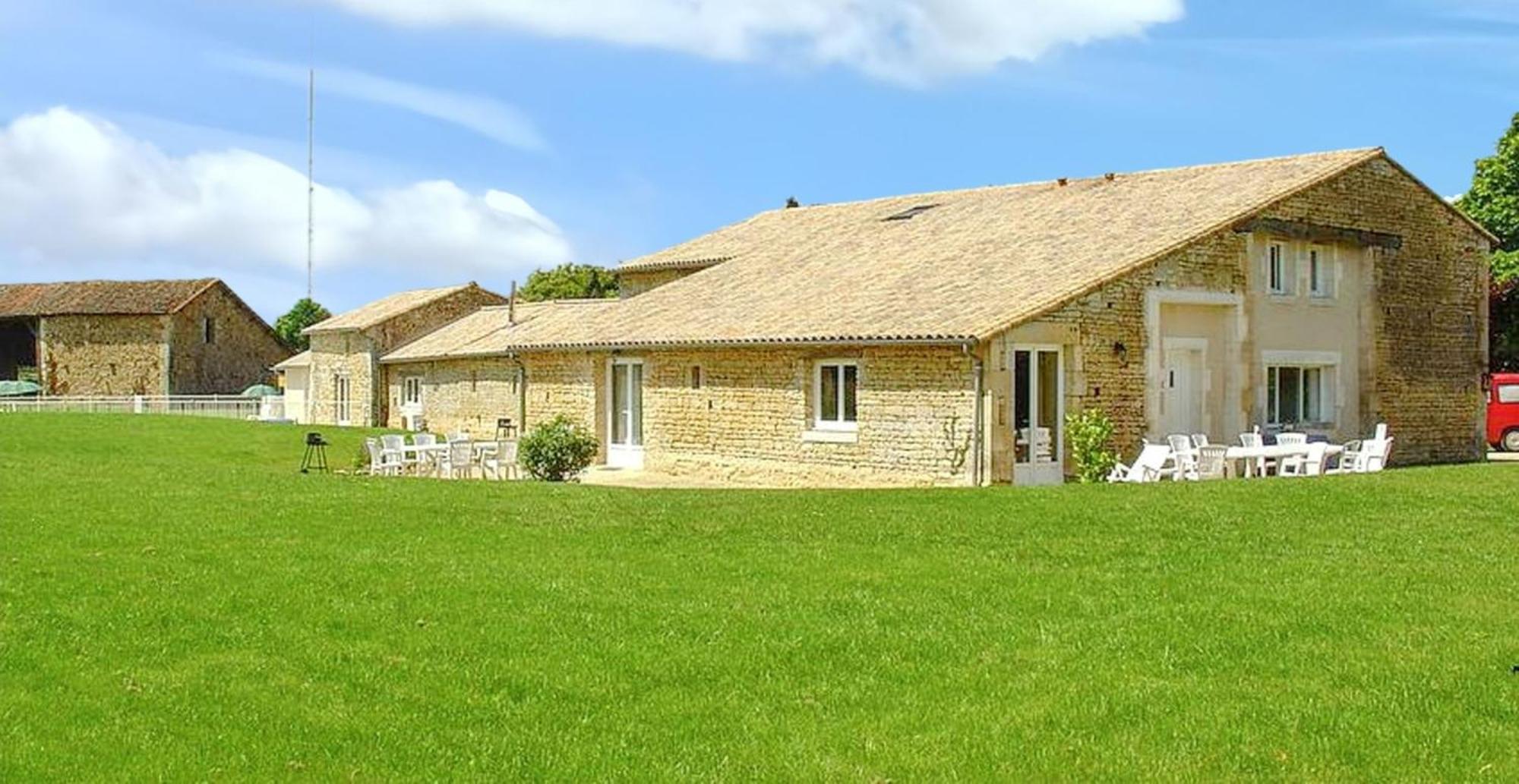 Maison De Charme Avec Piscine Et Jardin A Saint-Vincent-la-Châtre Eksteriør billede